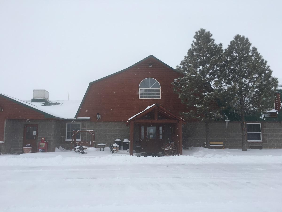 Buffalo Lodge Inn Chugwater ภายนอก รูปภาพ